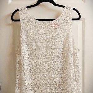 Beautiful Lilly Pullitzer White Lace Crochet Top   1X